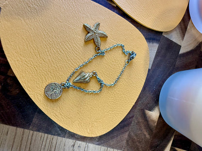 Bracelet charms